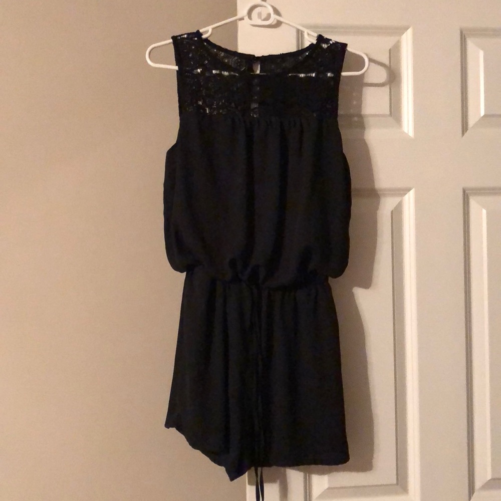 Bisou Bisou lace romper